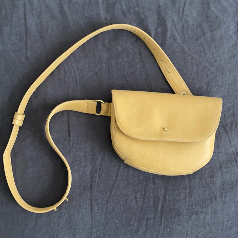 Leather belt bag